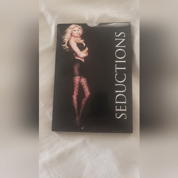 Hosiery Pantyhose - Picture 1 of 2